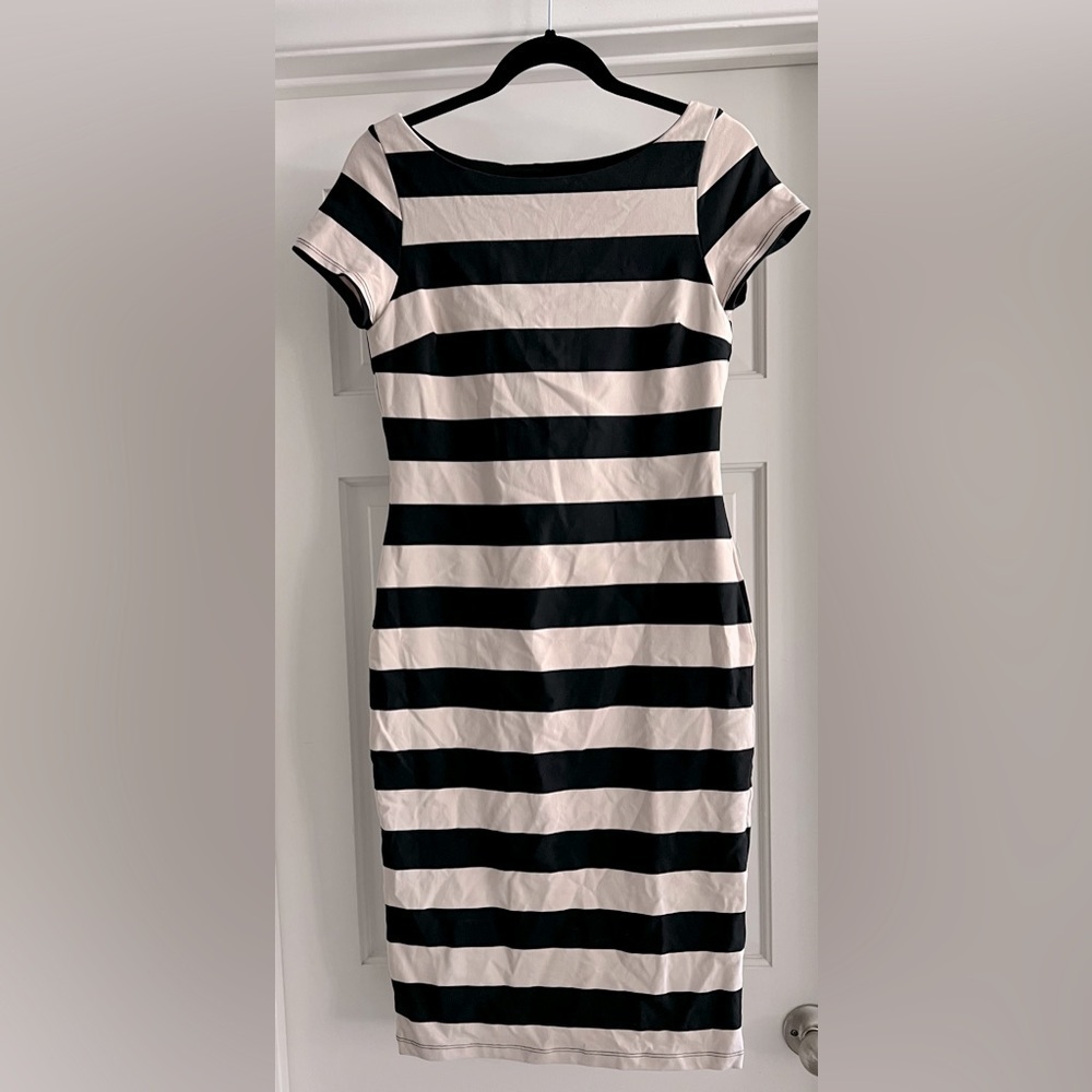 Bebe Black Beige Striped Sexy Pencil Midi Dress Size Medium Stretch Fitted
